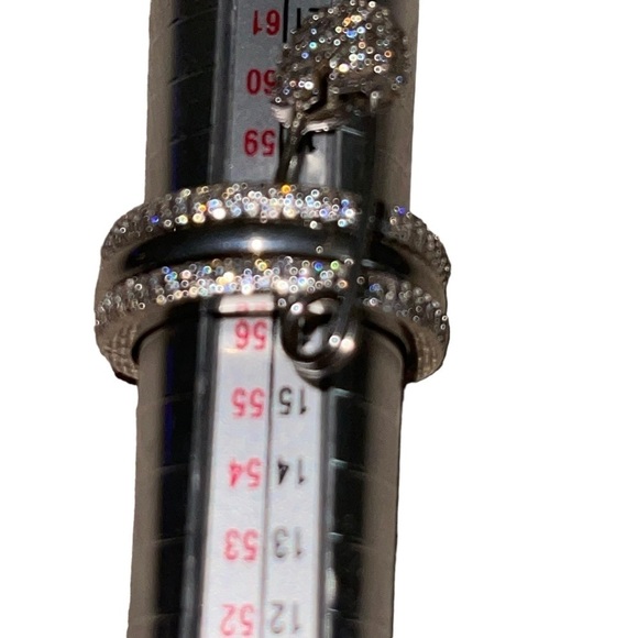 925 Sterling Silver Ring - Picture 2 of 6